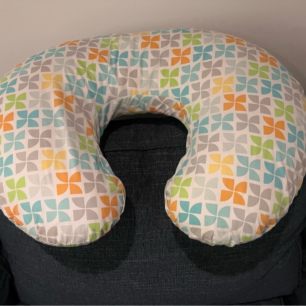 ✨ Colorful Geometric Boppy Nursing Pillow with Extra Cover ✨